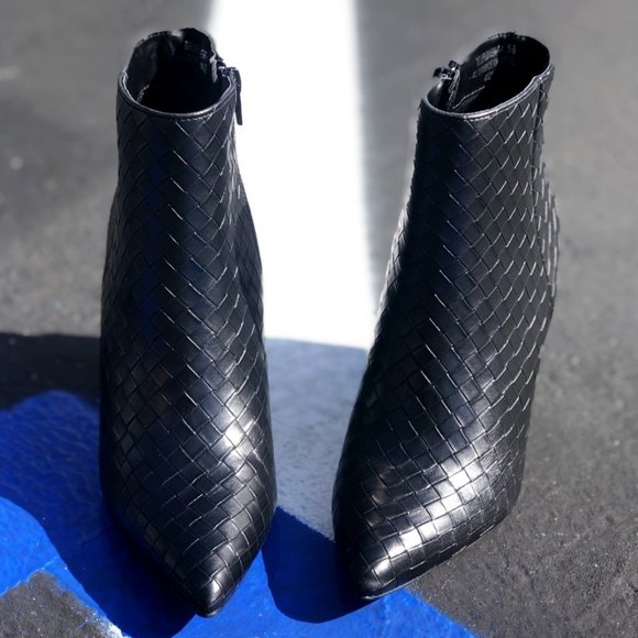 NEW Black Braided Weave Embossed Woven Pointy Toe - Picture 8 of 12